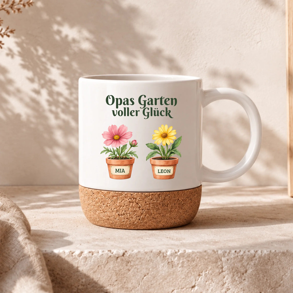 Opas Garten voller Glück – personalisierte BEN-Tasse mit Enkelnamen, Henkel rechts