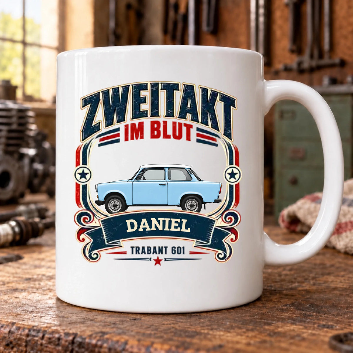 Zweitakt im Blut – Trabant-Tasse LENA im Werkstatt-Mockup