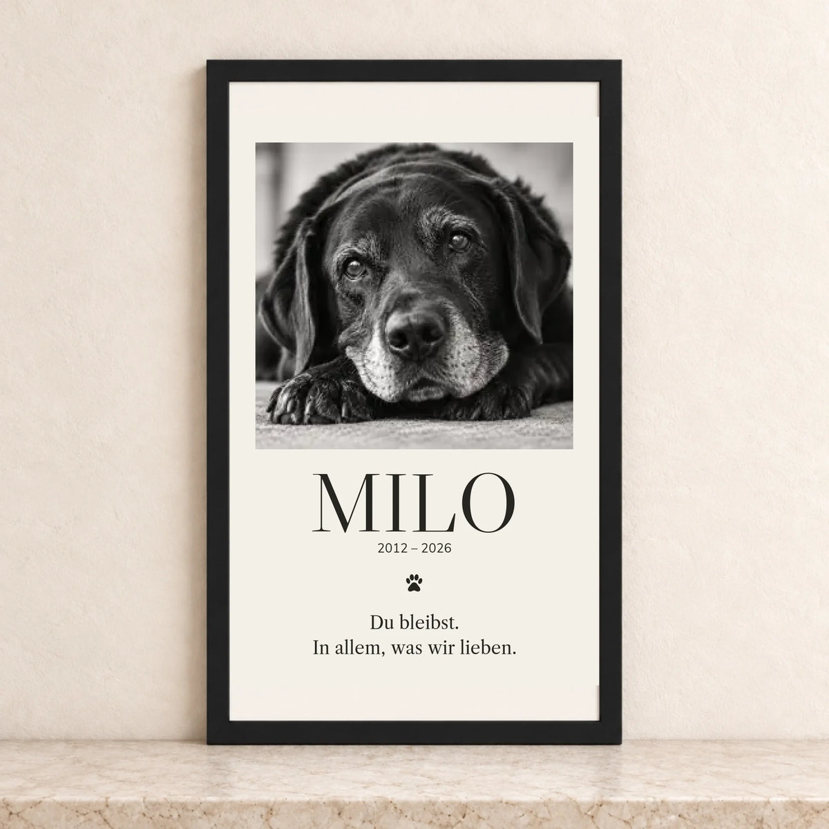 Milo – schwarzer Rahmen 60x40 cm, quadratisches Mockup